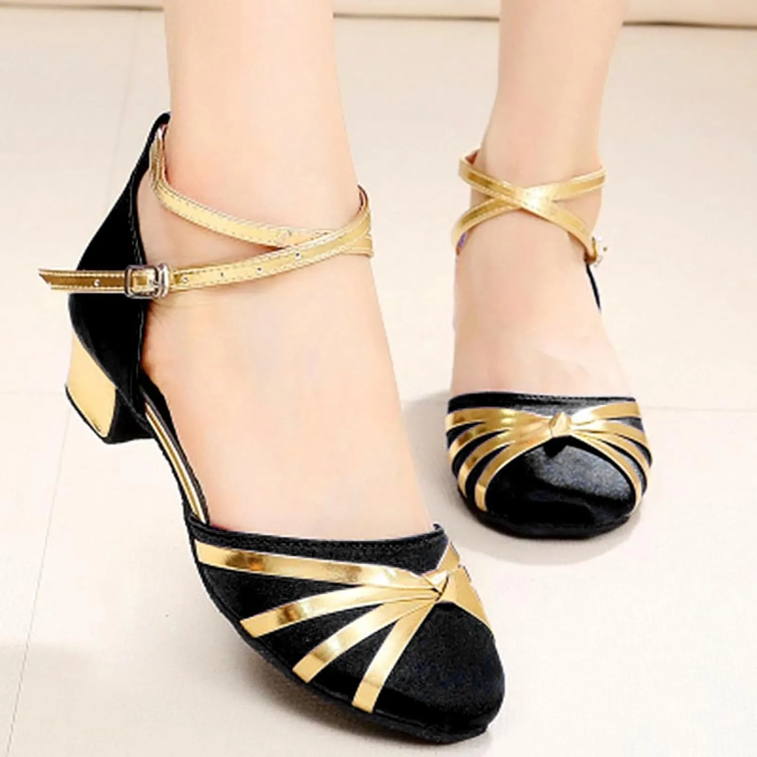 Girls Sandals Open Toe Girls Shoes Comfortable Soft Bottom Closed Toe Sandals Fashionable Casual Princess Dance Shoes Kids Closed Water Sandal